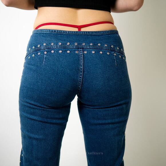 Vintage Y2K Flare Seamless Low Rise Studded Jeans - 4 - Picture 6 of 11